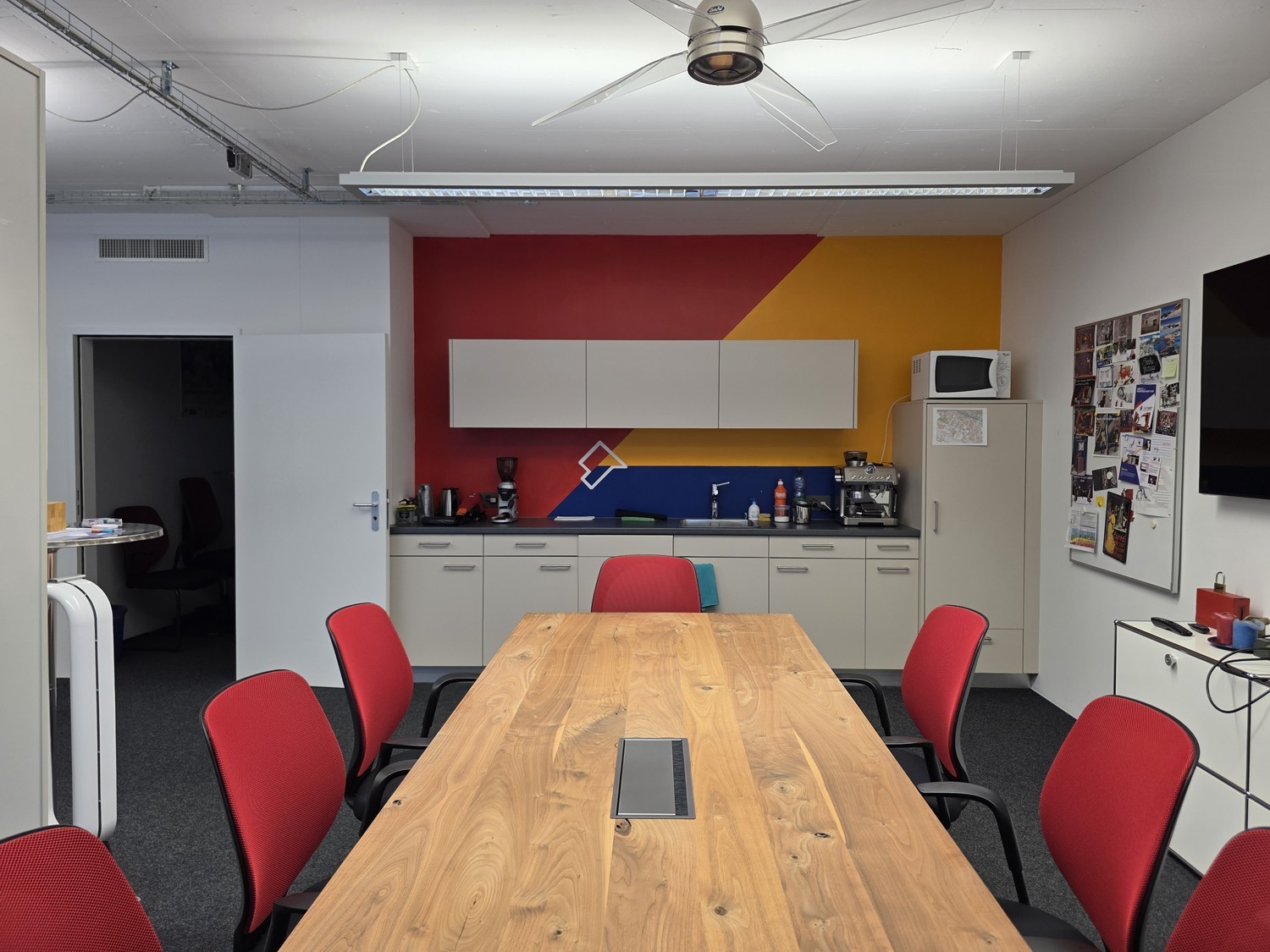 146m² commercial