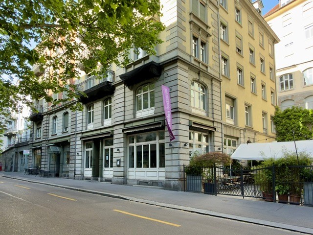 390m² restaurant