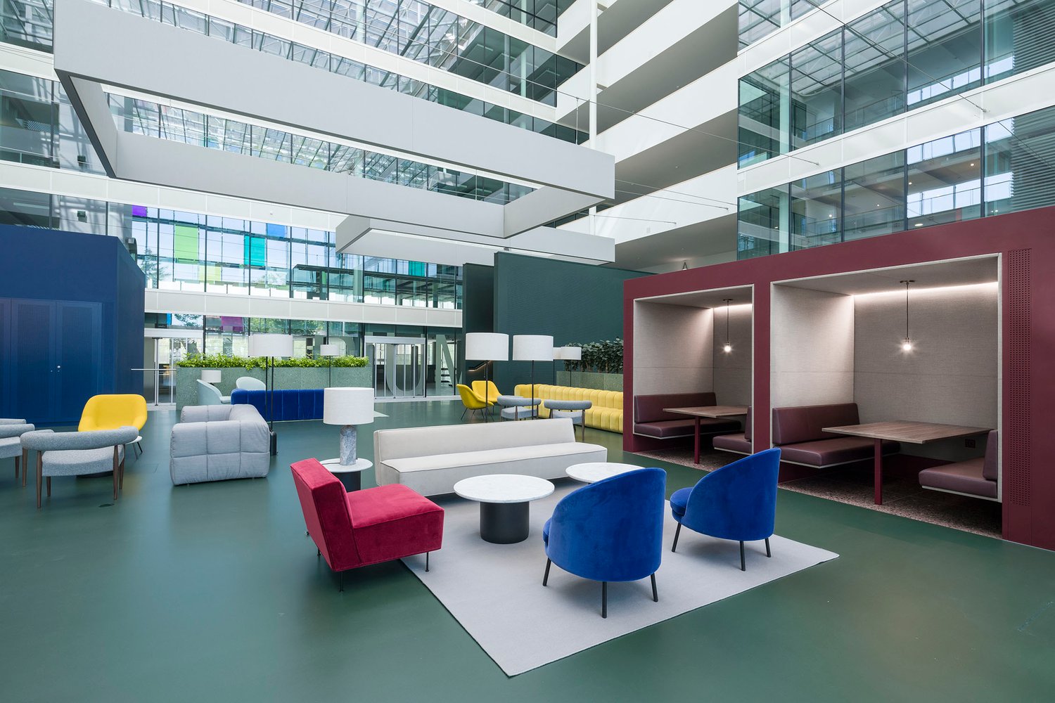 1482m² office