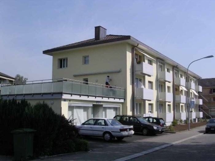 80m² commercial