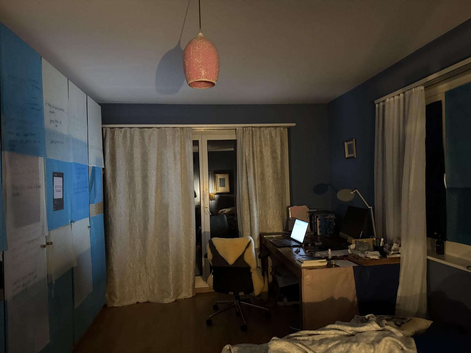 2 ½ room apartment","description":"2.5 room apartment, some furniture can be taken over."}