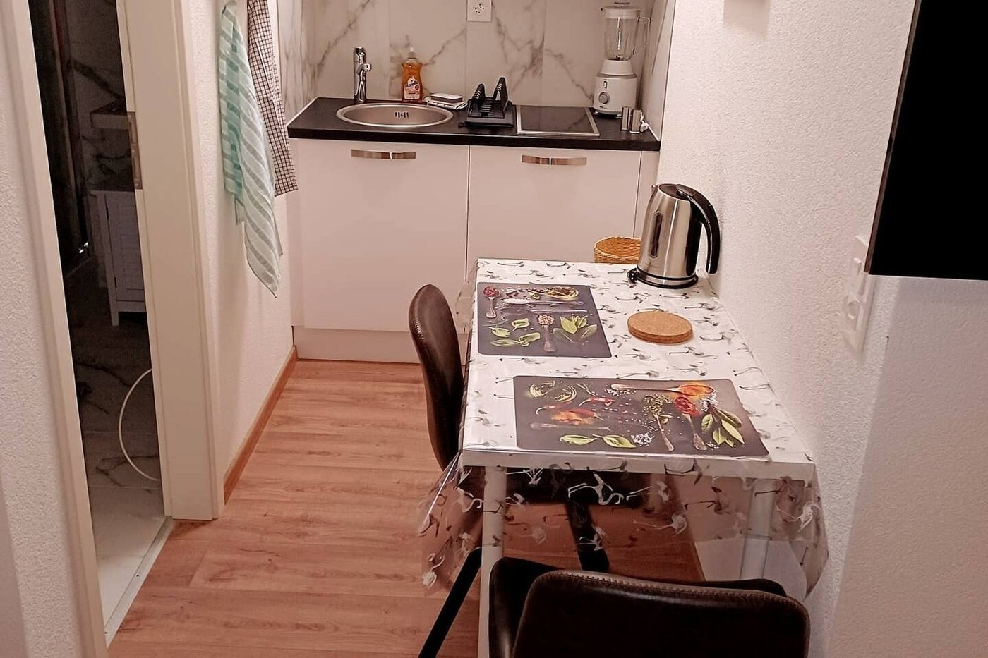 Appartement d'une pièce meublé