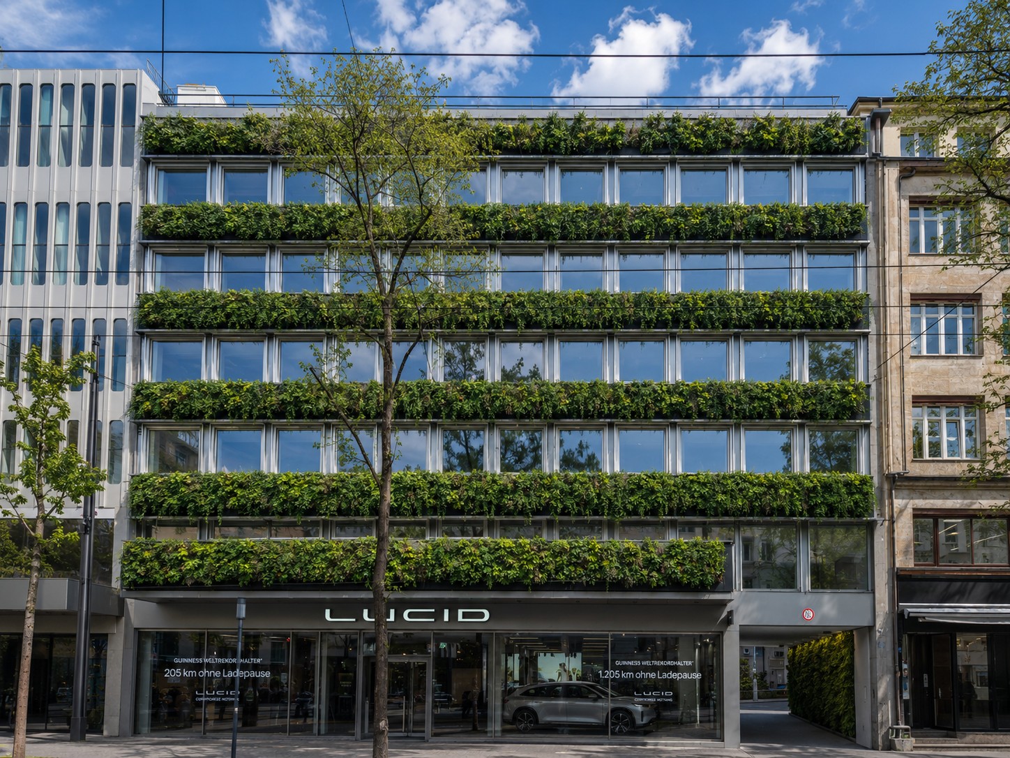 387m² office