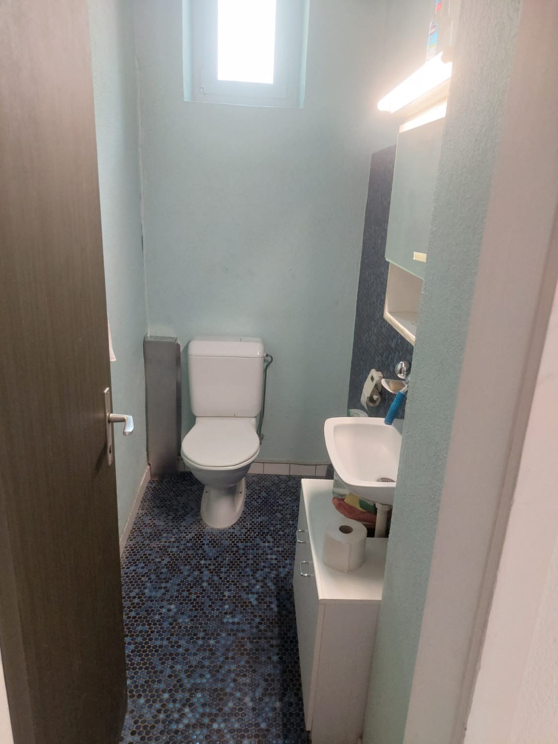 63m² commercial