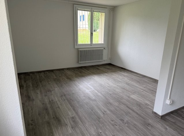 87m² commercial