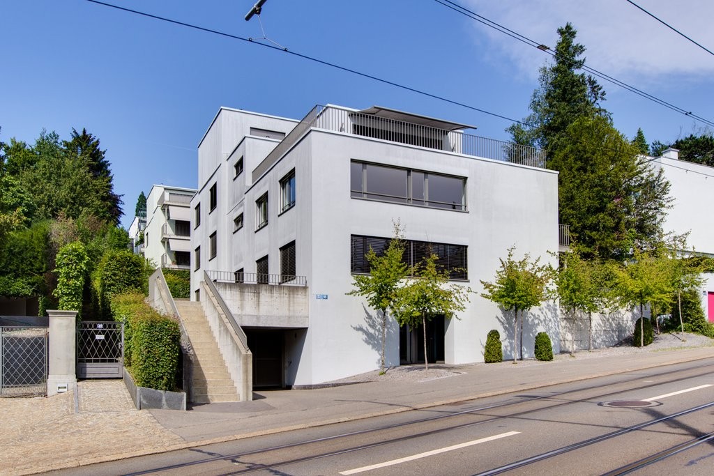 Underground parking space

Available immediately or by arrangement we are renting an underground parking space. The rent is exclusive of 8.1% VAT.