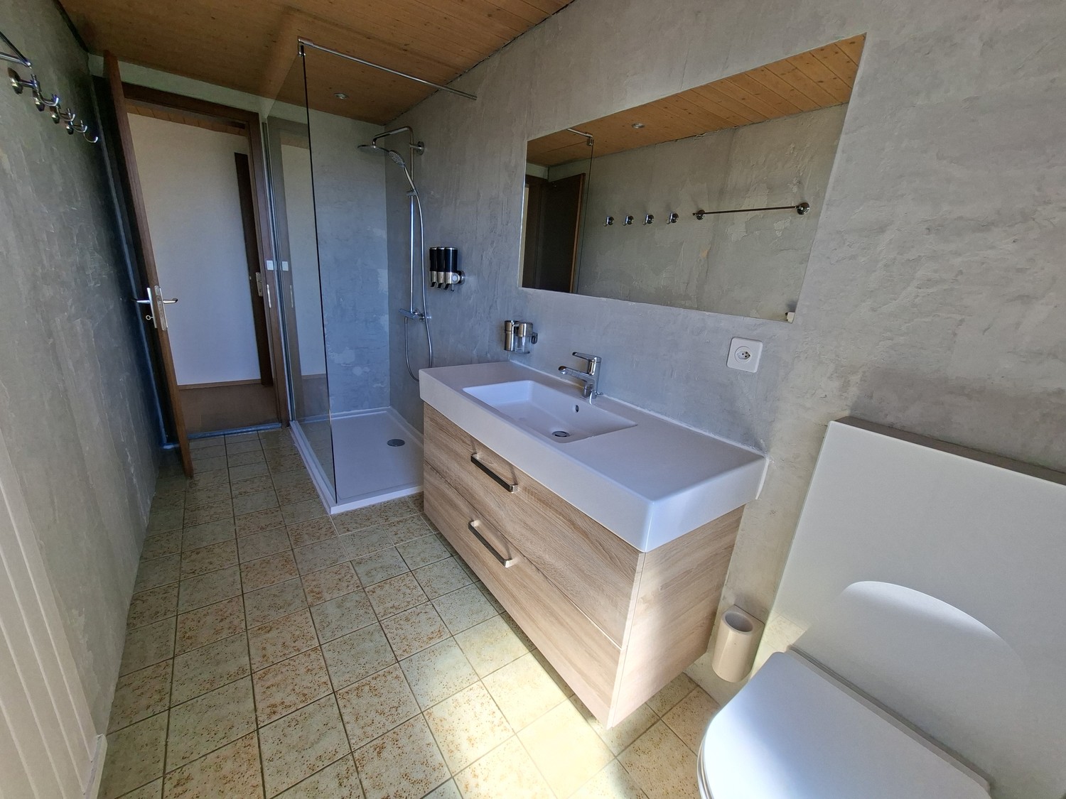 6 rooms single house