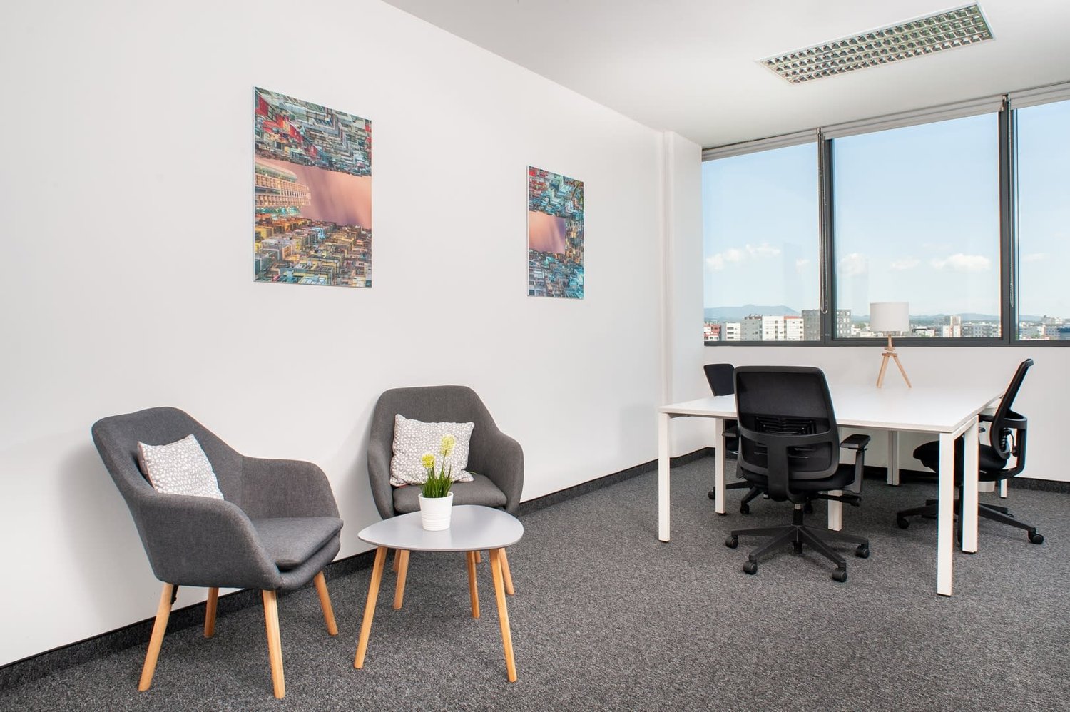 60m² office