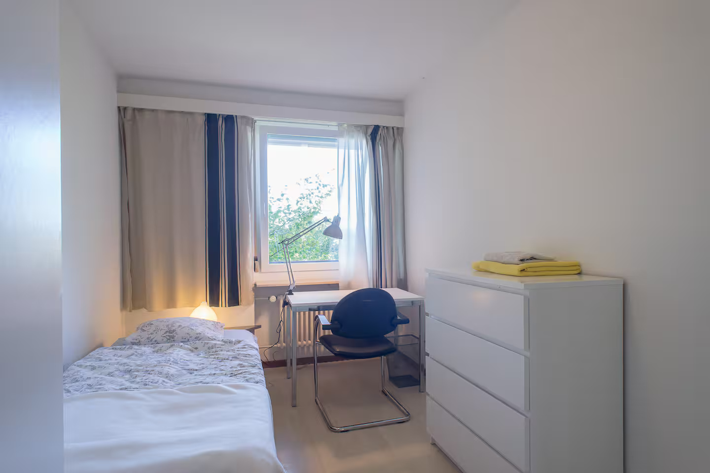 1 room single room