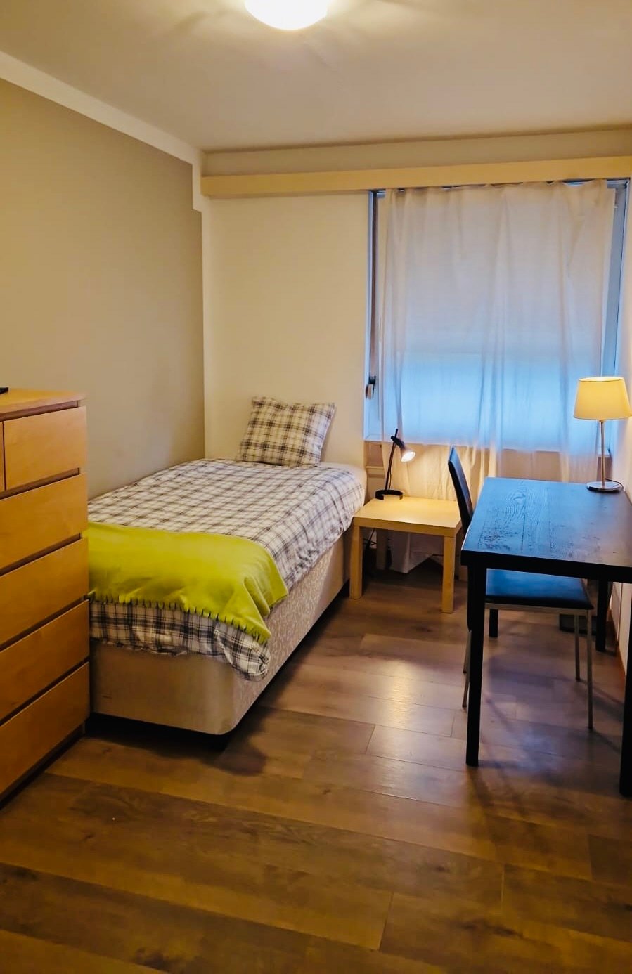 1 room single room