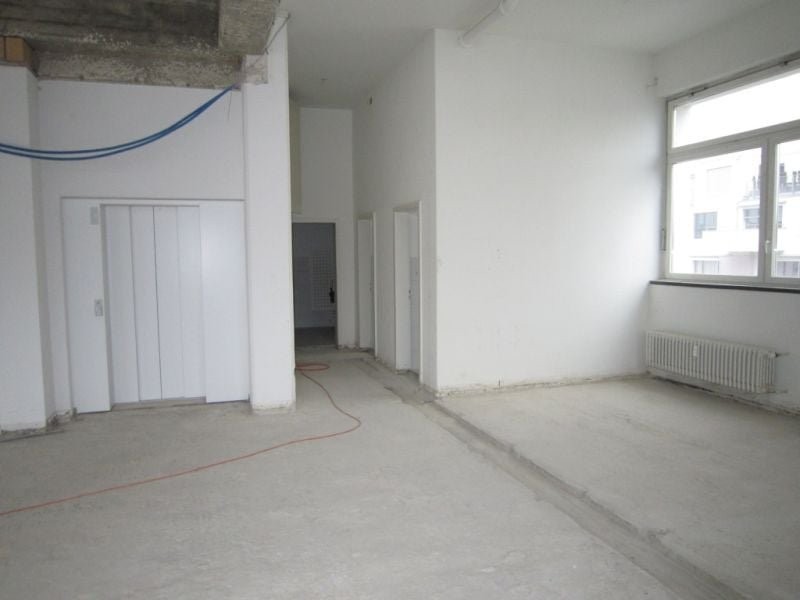 366m² commercial