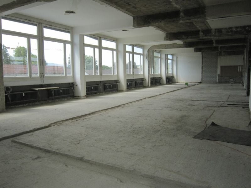 366m² commercial