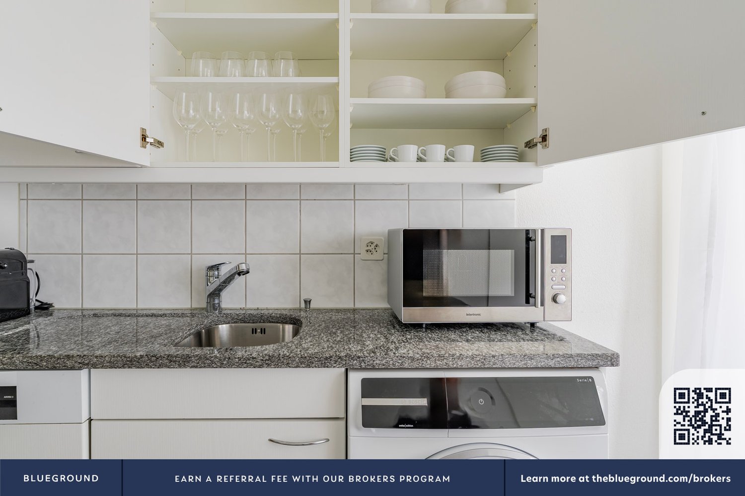 3 rooms furnished flat
