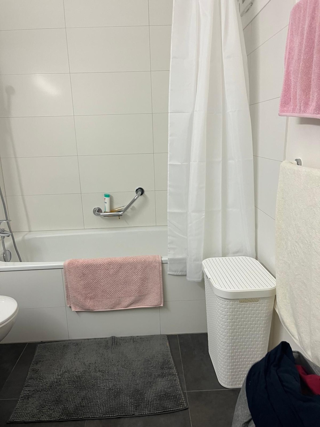 Camera in un appartamento condiviso