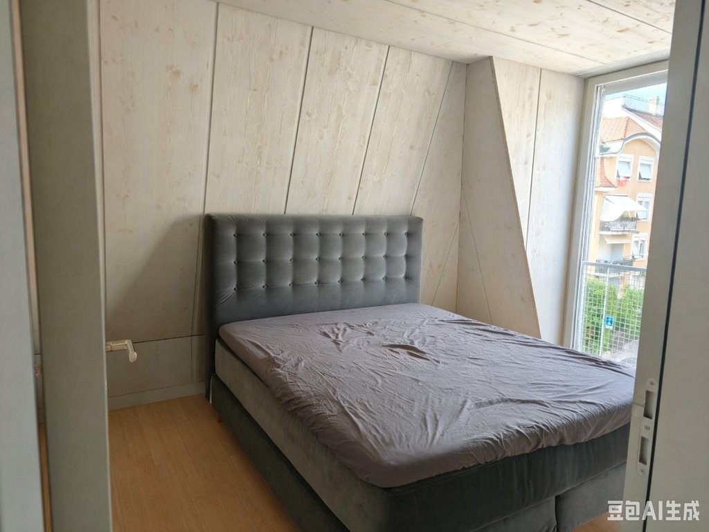 3 ½ rooms attic flat