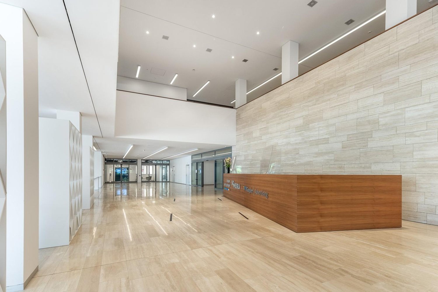 479m² office
