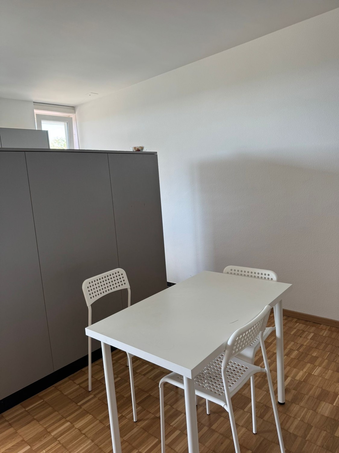 Glatttalstrasse 102, 8052 Zürich - CHF 1200 incl. utilities per month