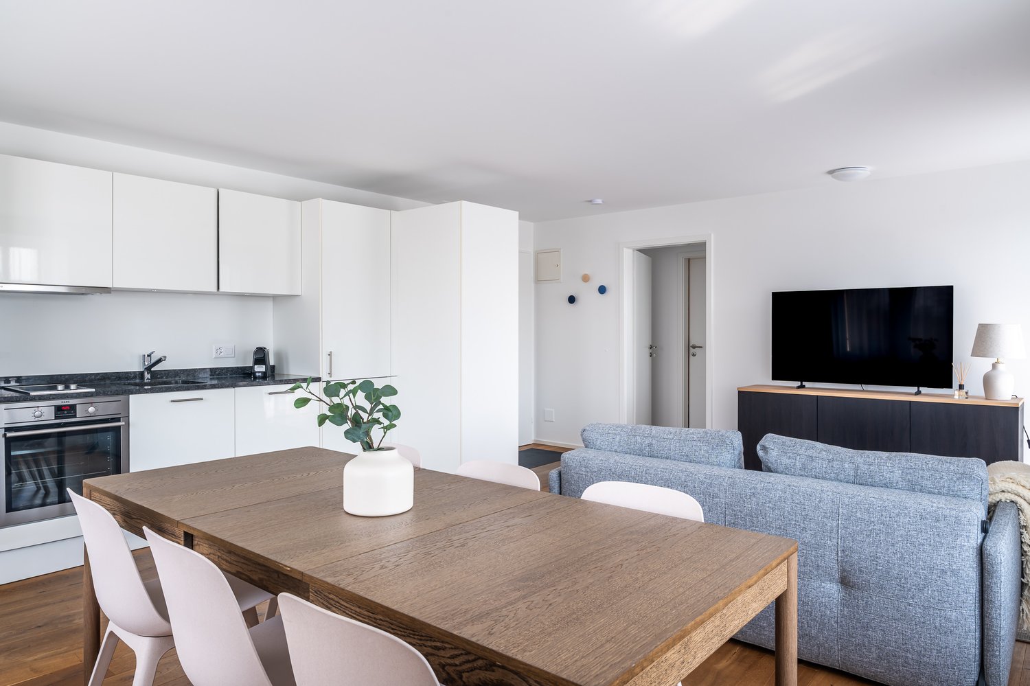 2 ½ rooms furnished flat