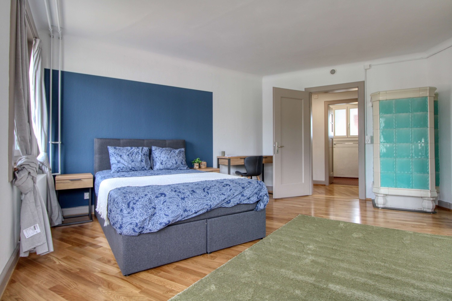 1 room single room