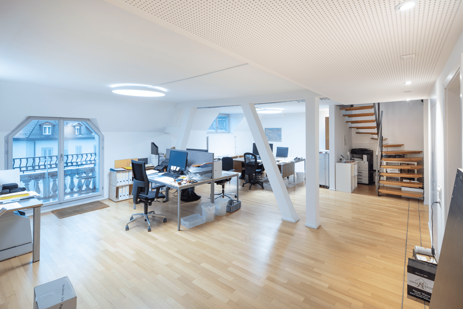 150m² office