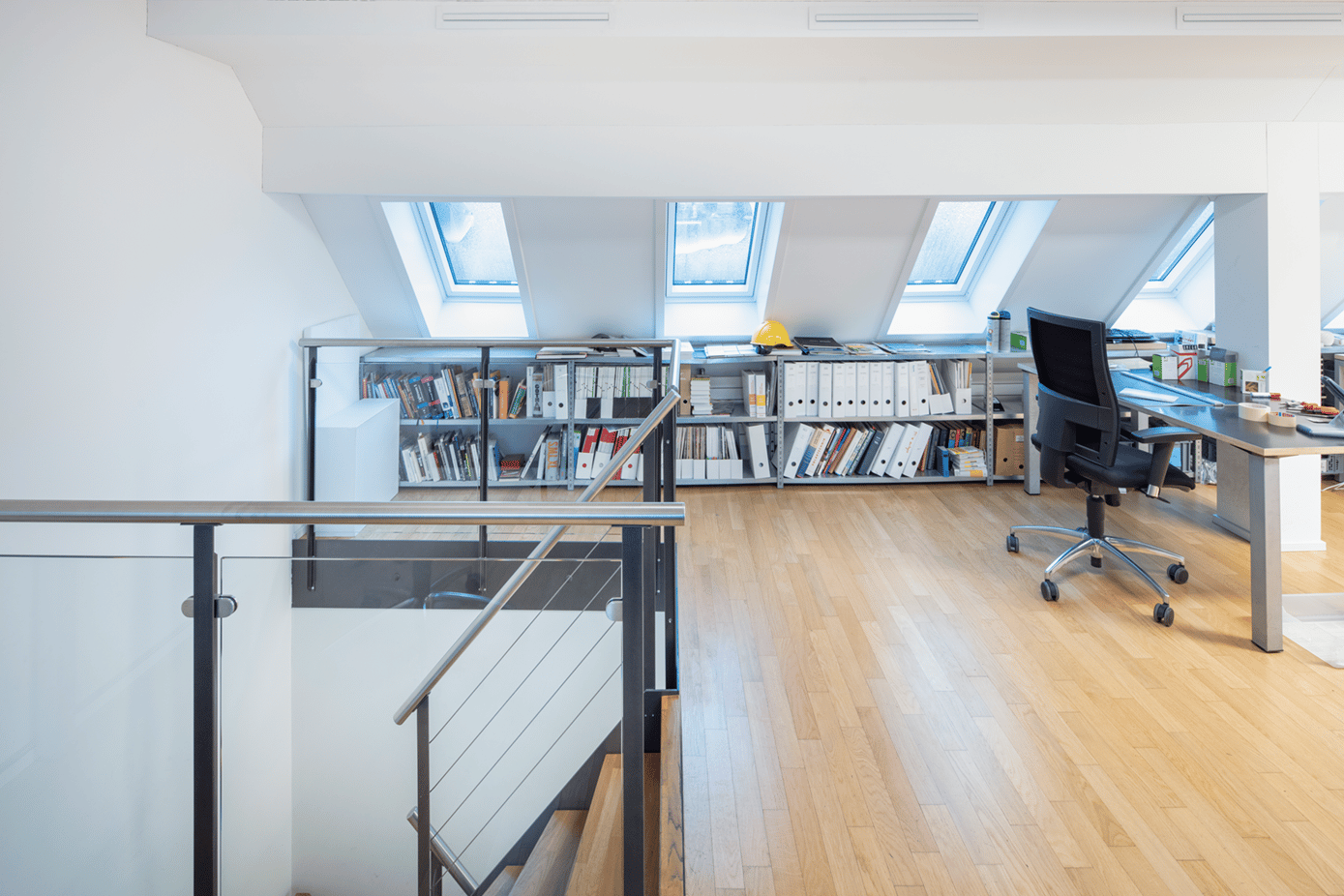 150m² office