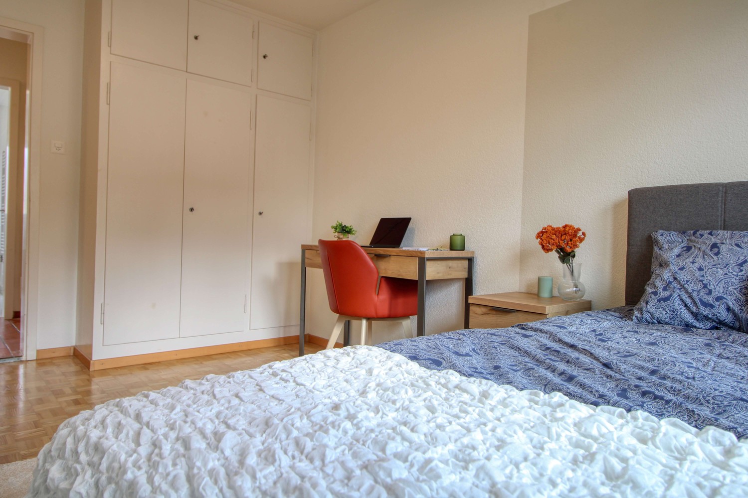 1 room single room