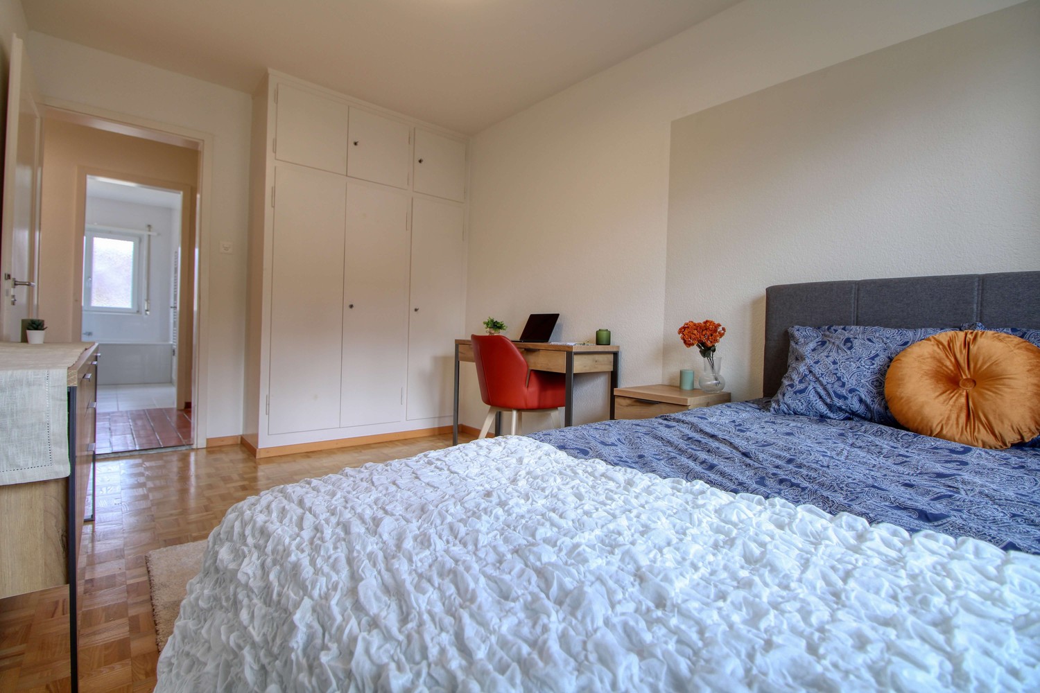 1 room single room