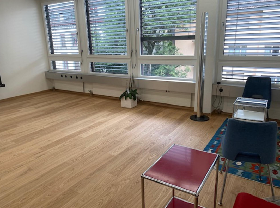 220m² commercial