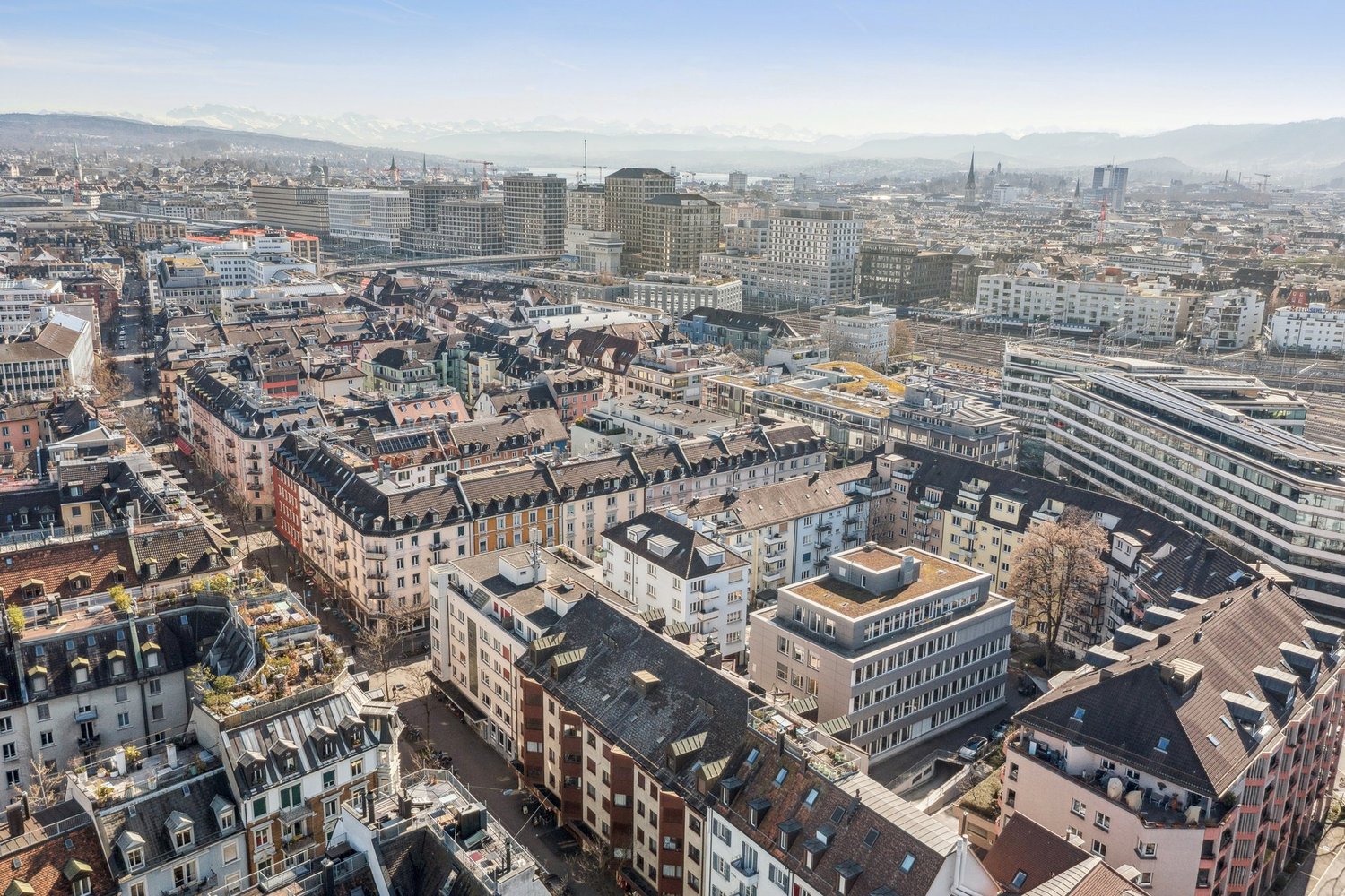 381m² commercial