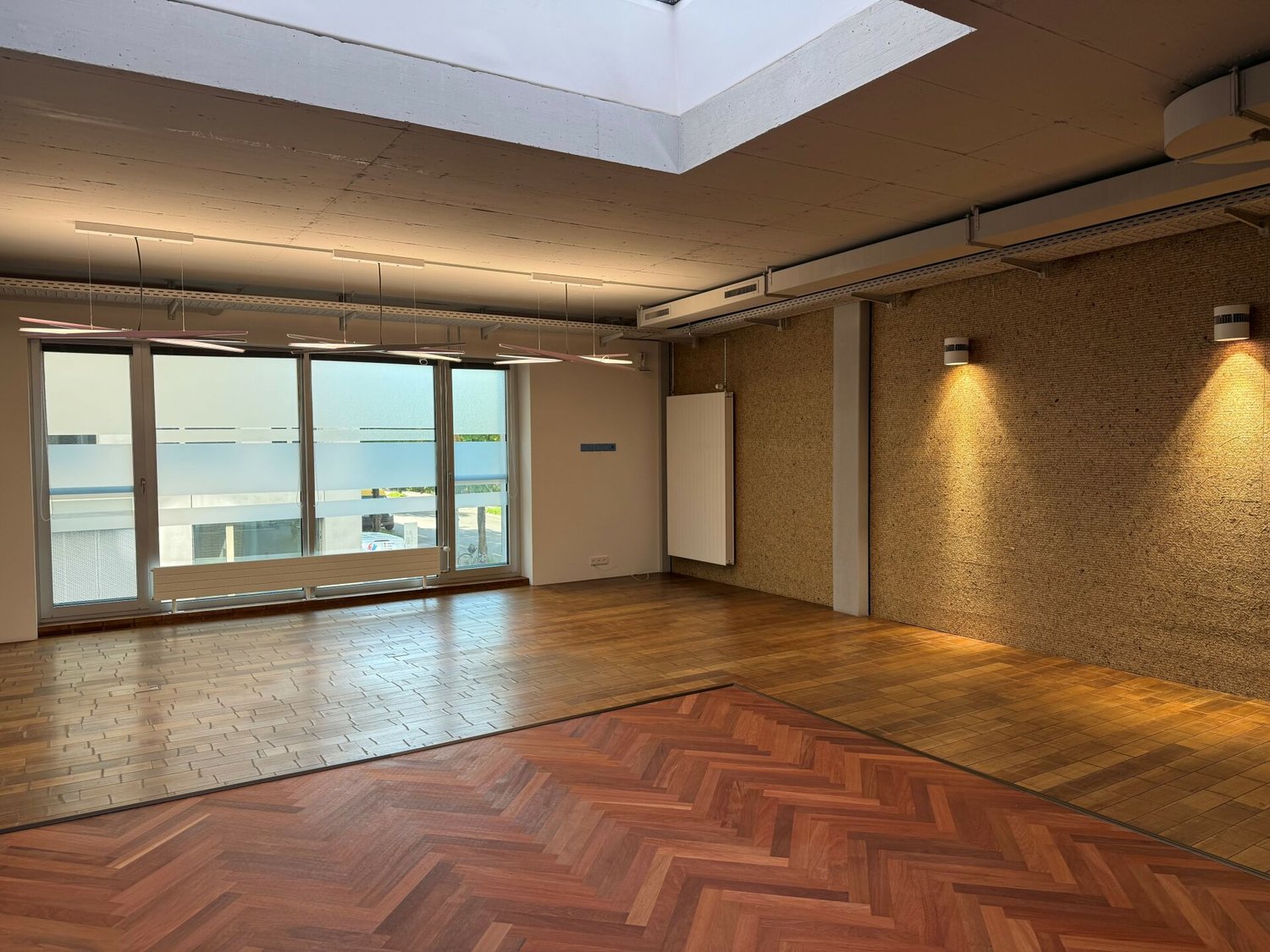 230m² commercial