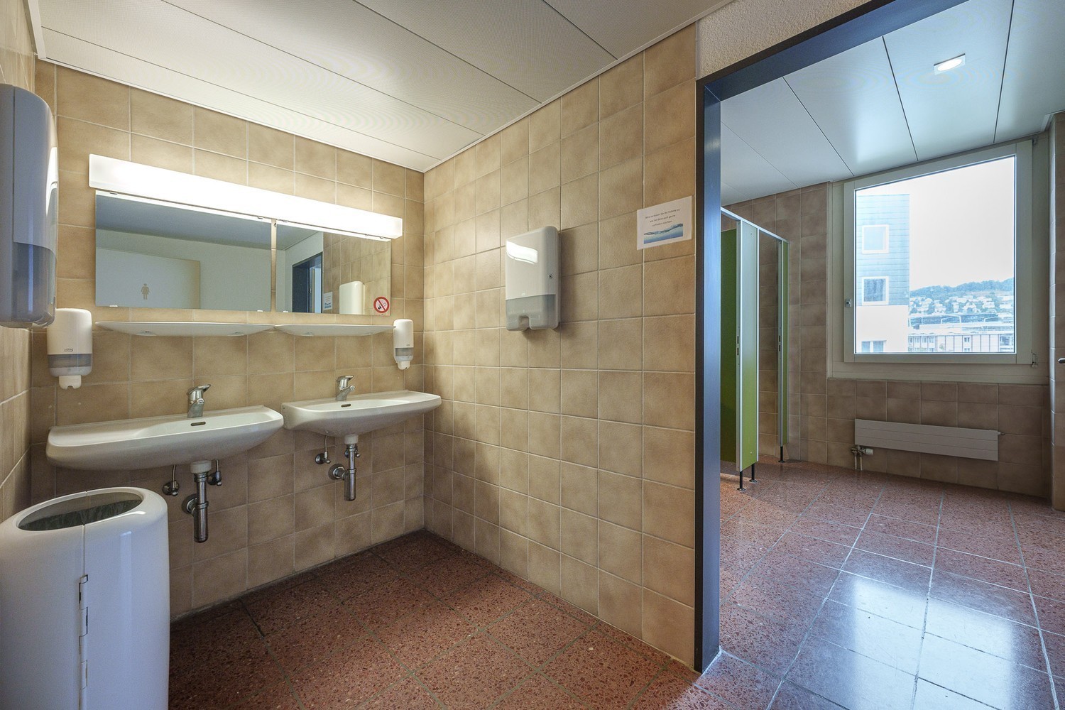 118m² office