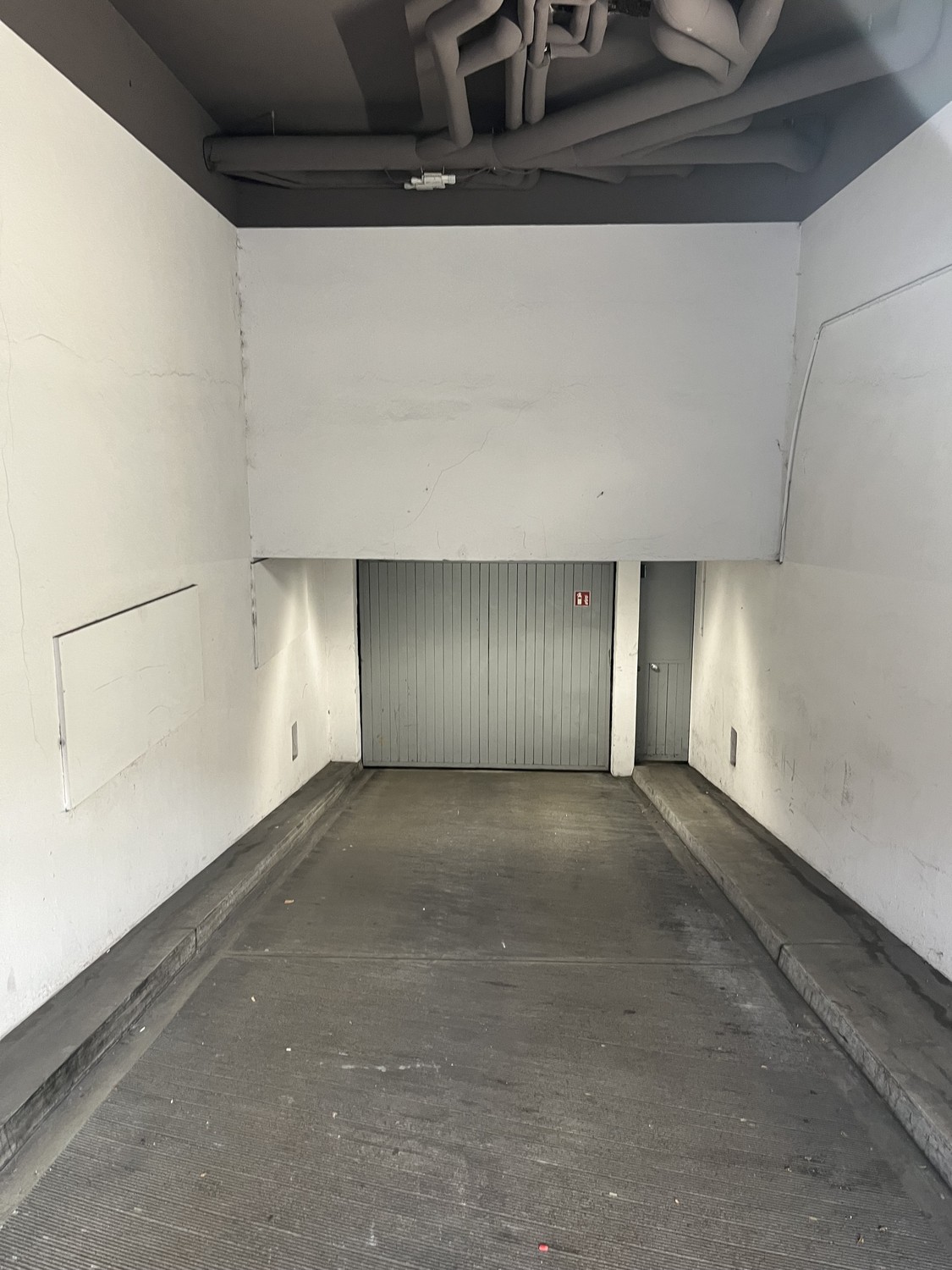 Parcheggio per biciclette coperto