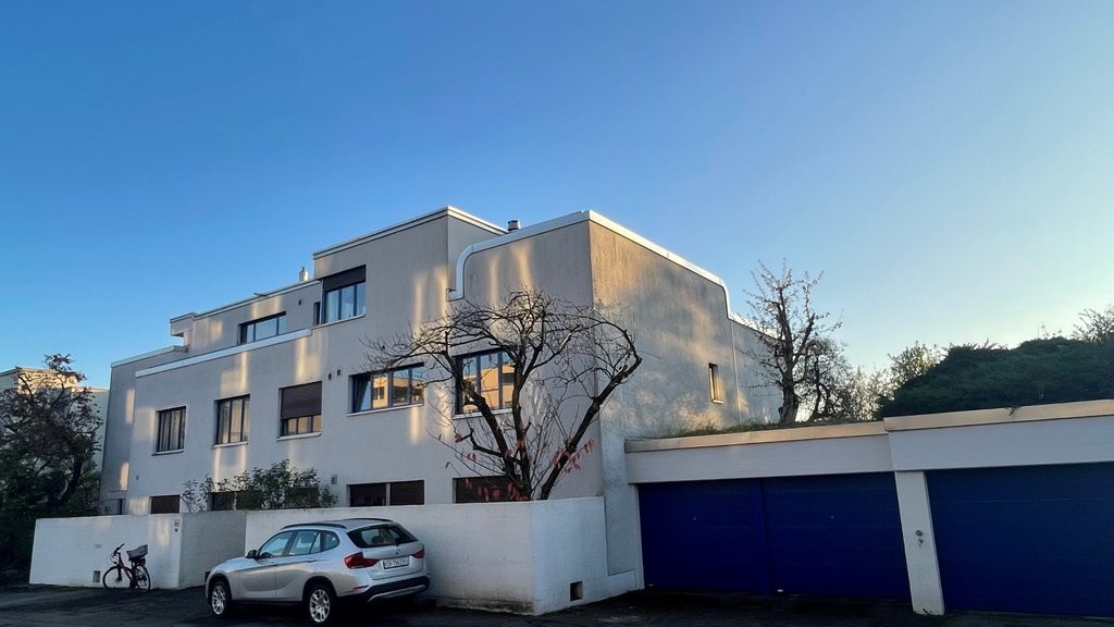 Single garage