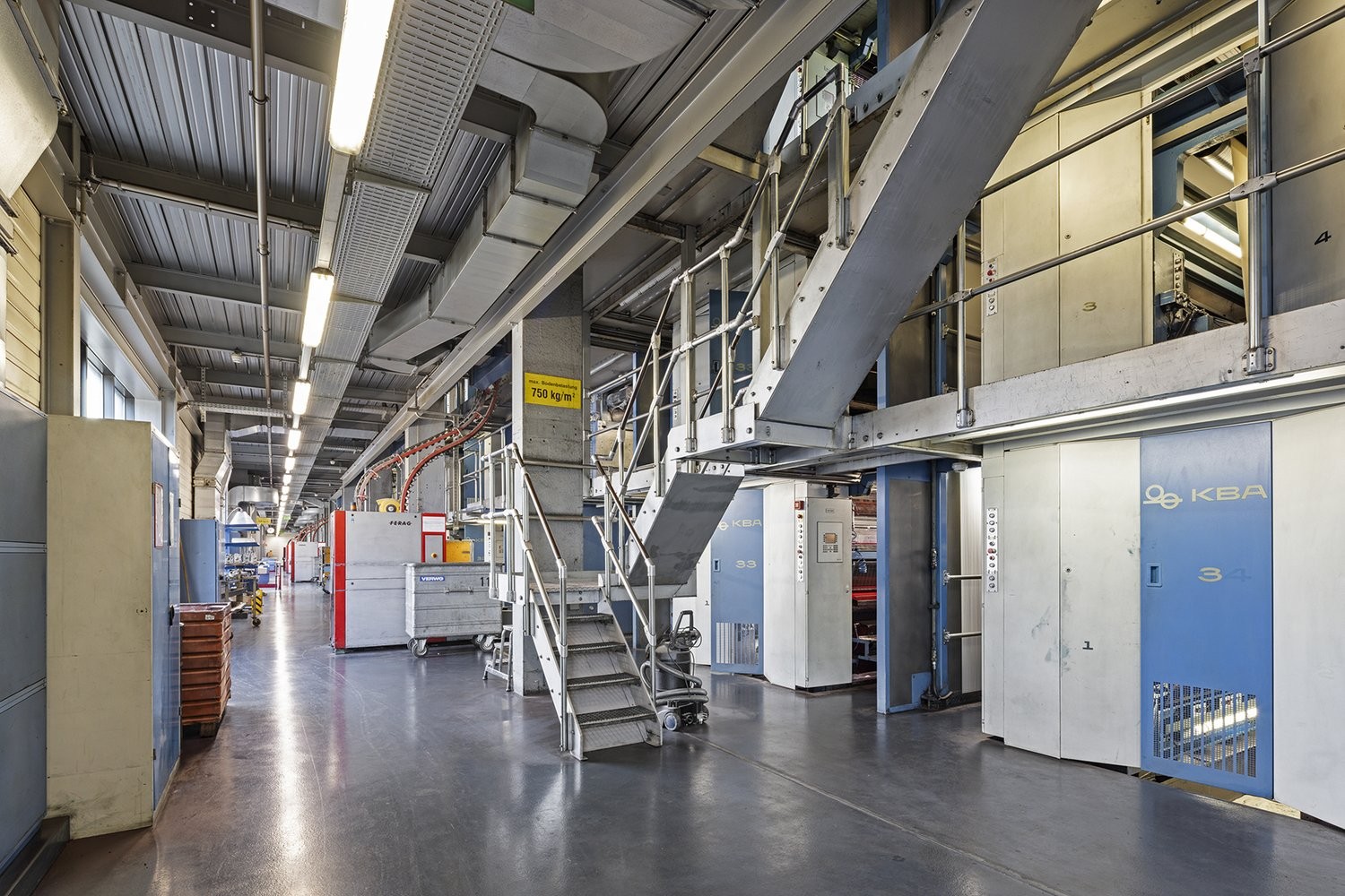 4630m² storage room