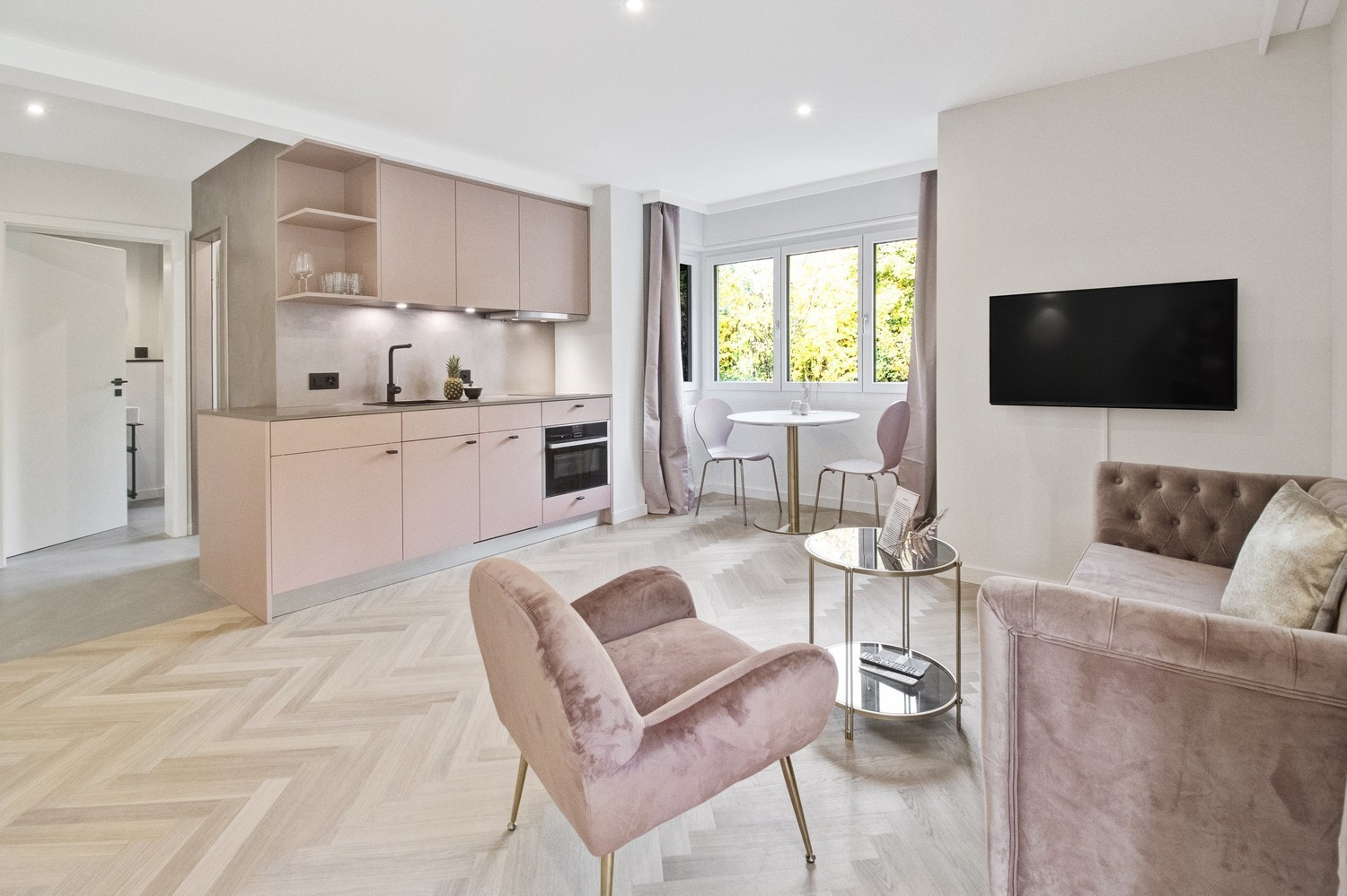 2 rooms furnished flat
