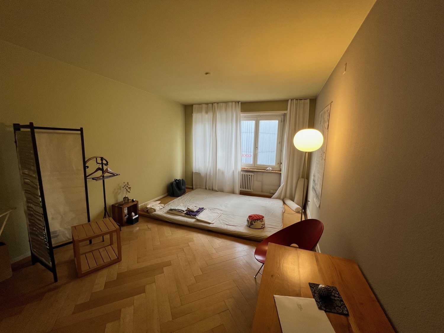 5 rooms apartment