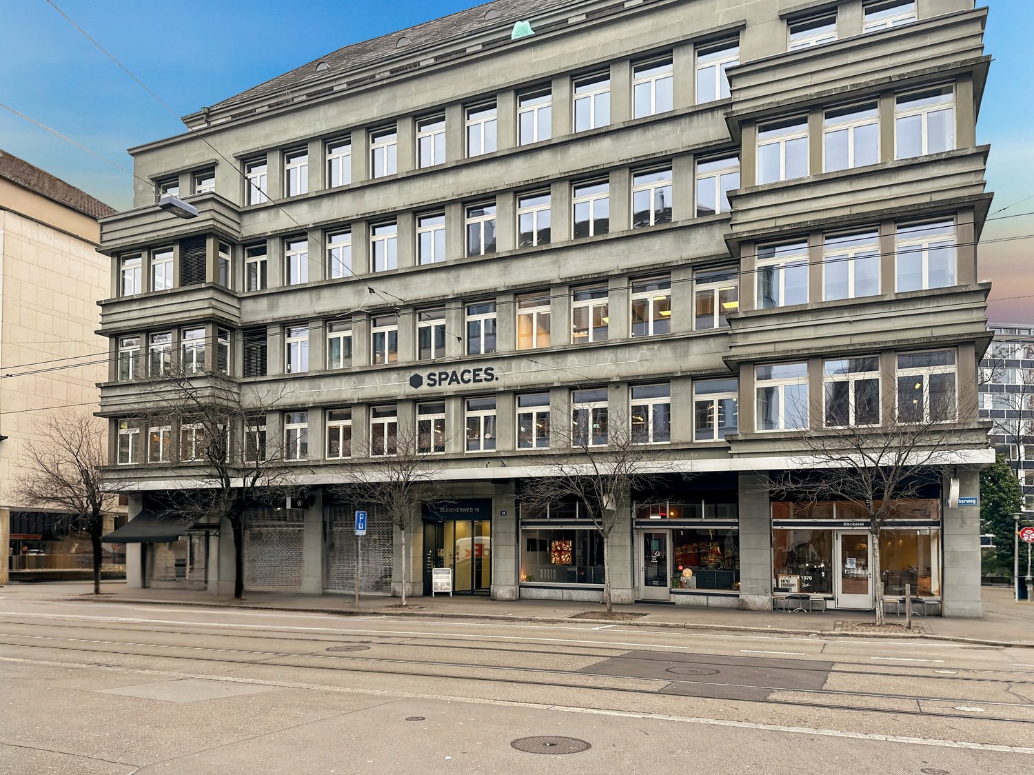10m² office