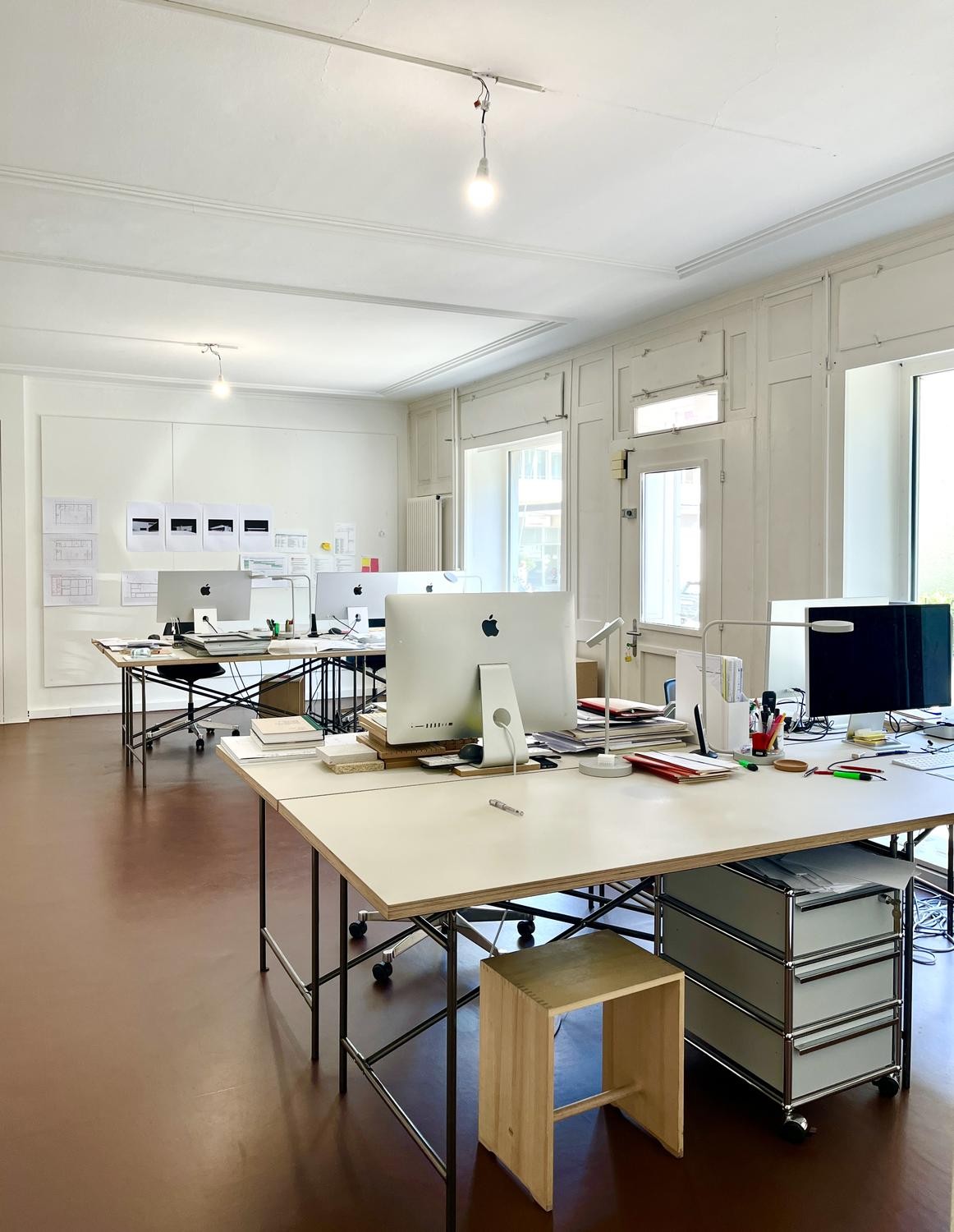 70m² commercial