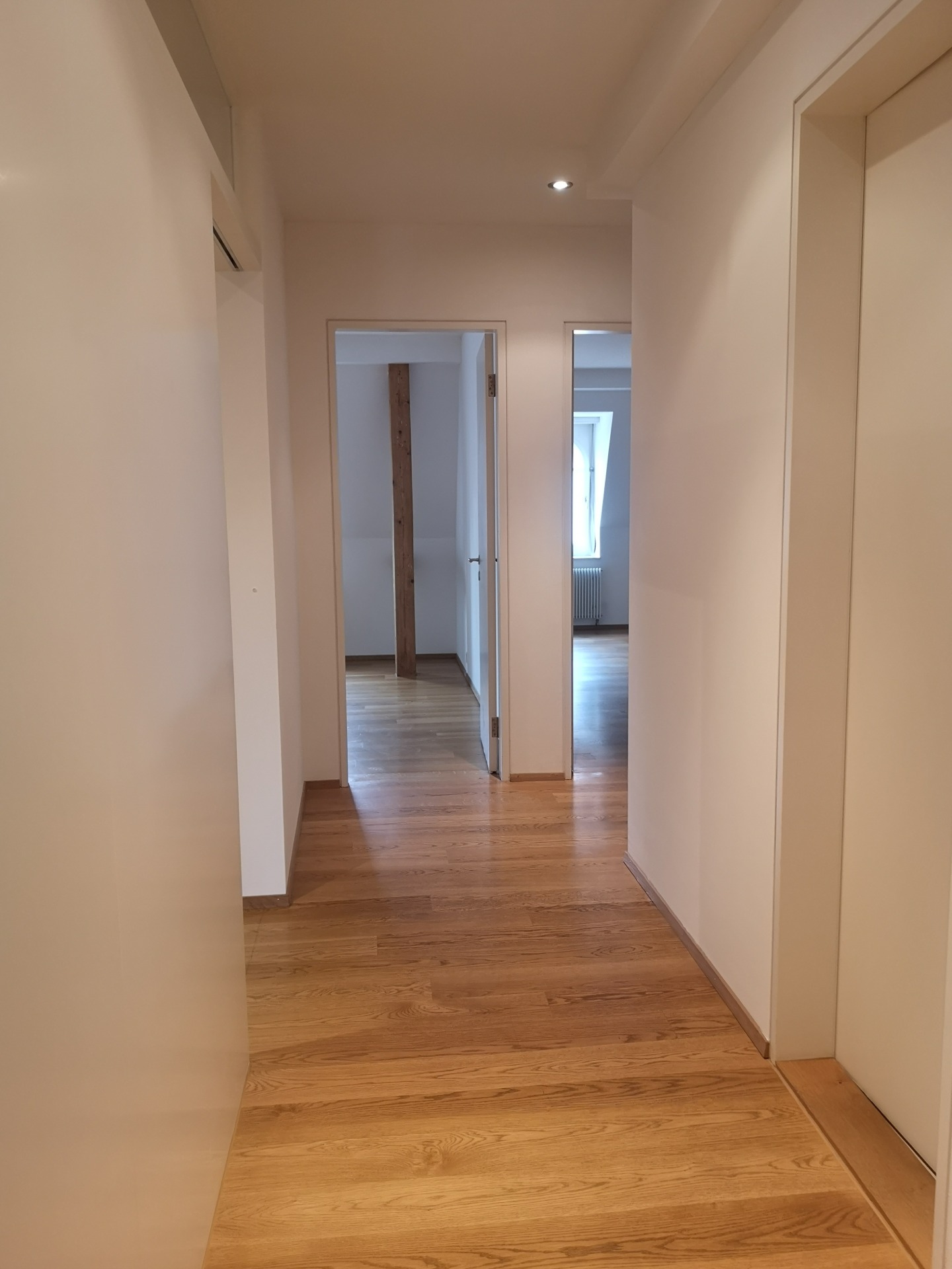 5 rooms apartment