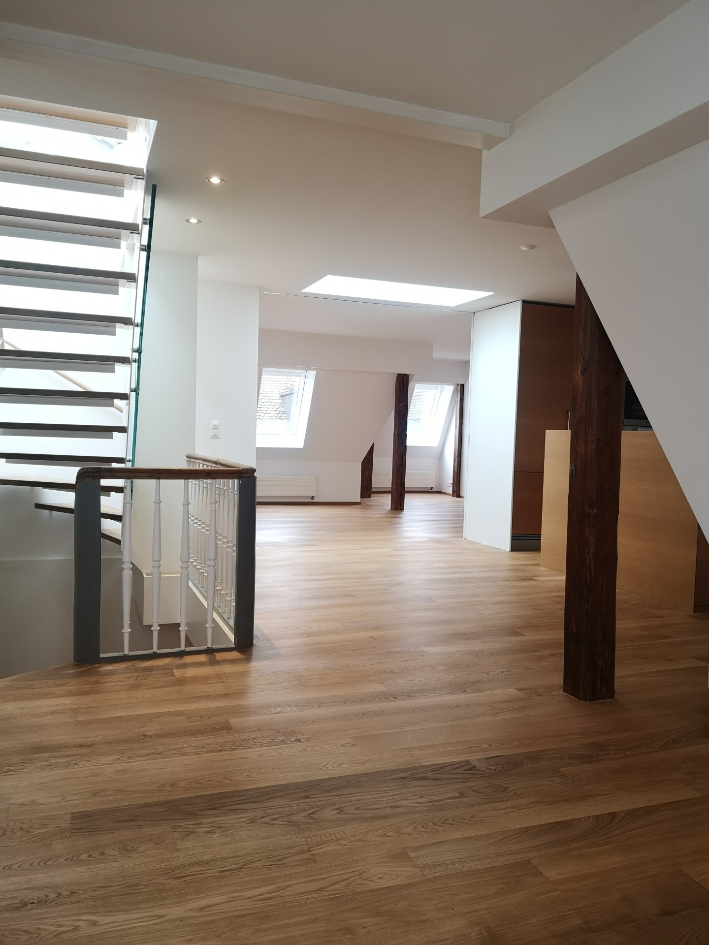 5 rooms apartment