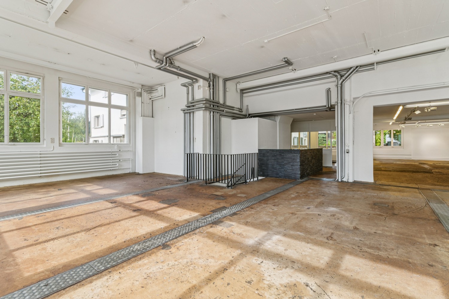 441m² commercial