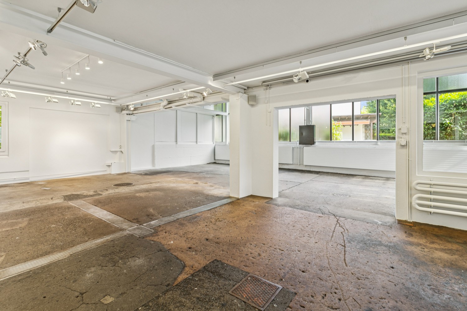 441m² commercial