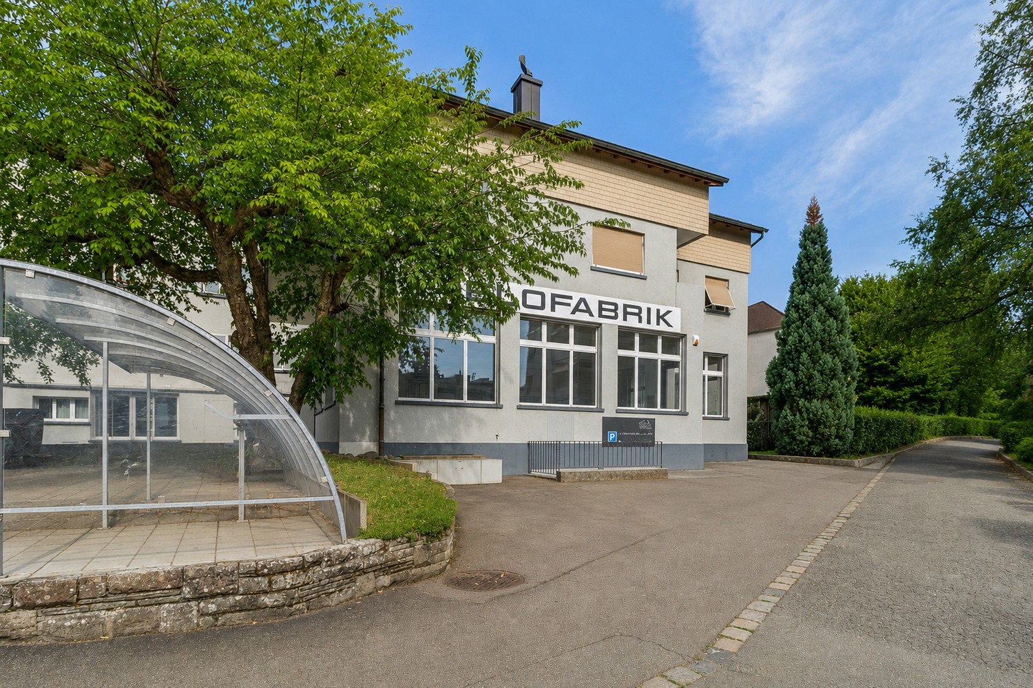 441m² commercial