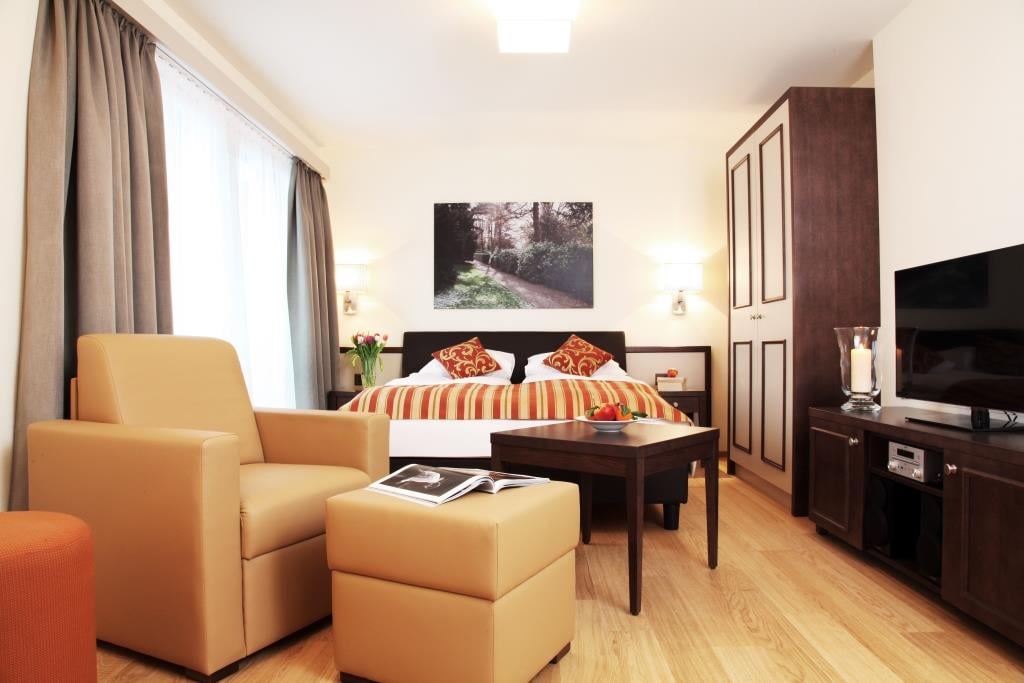 1 room furnished flat