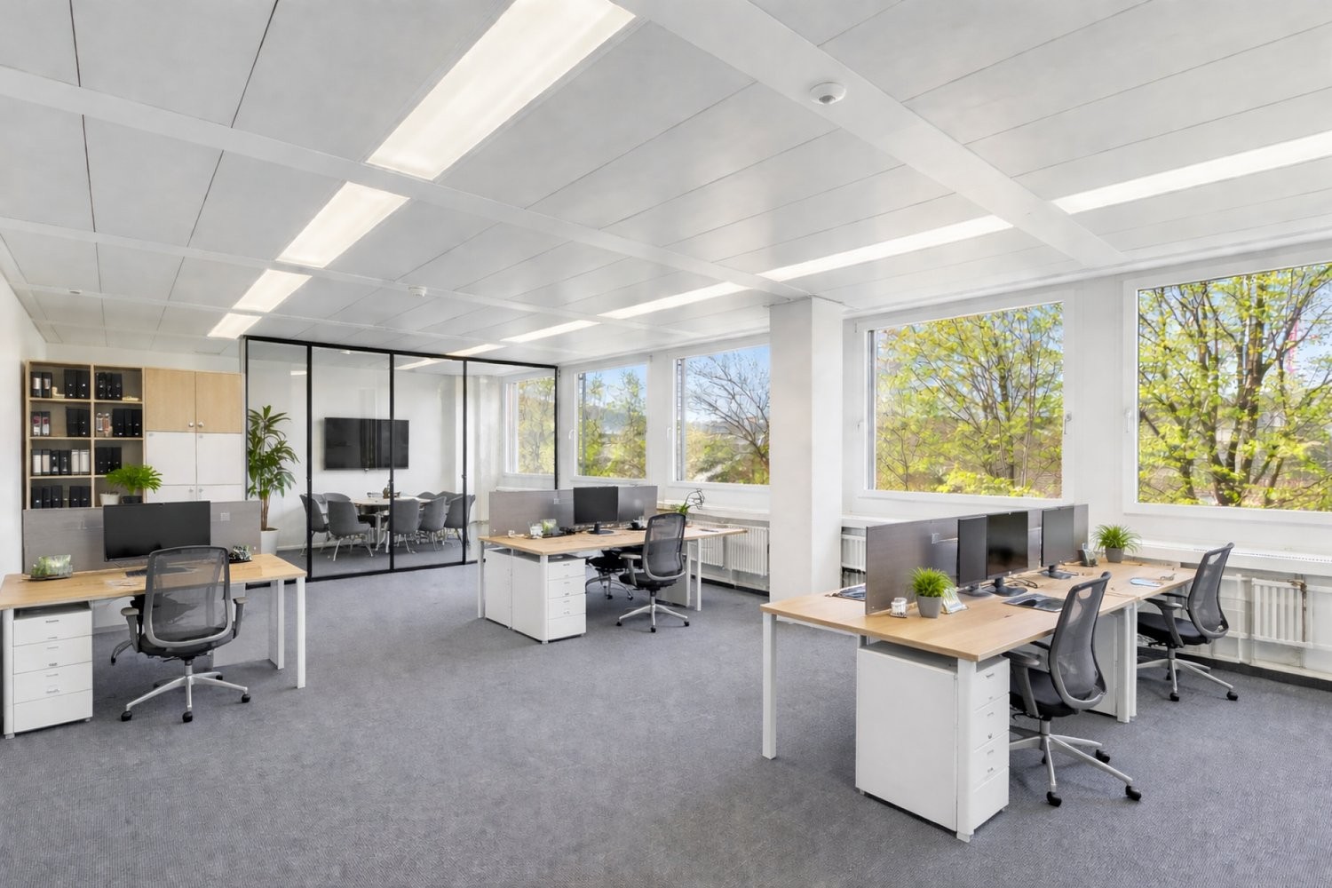 178m² office