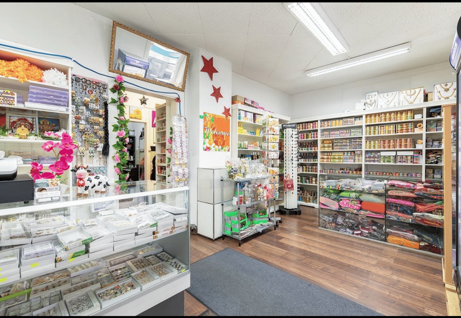 25m² commercial