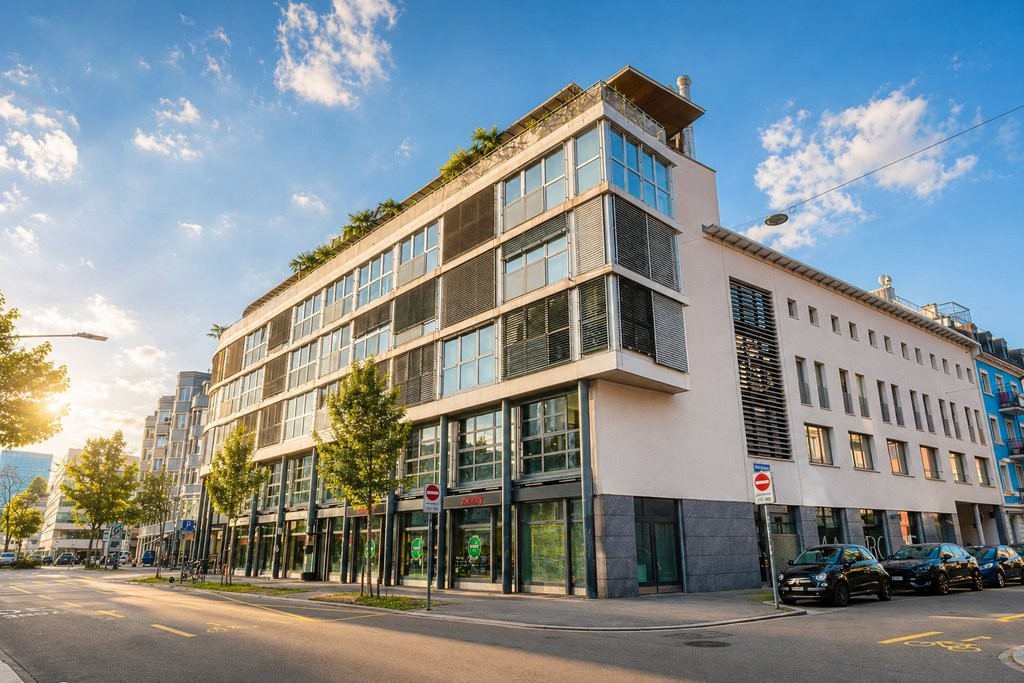 380m² commercial