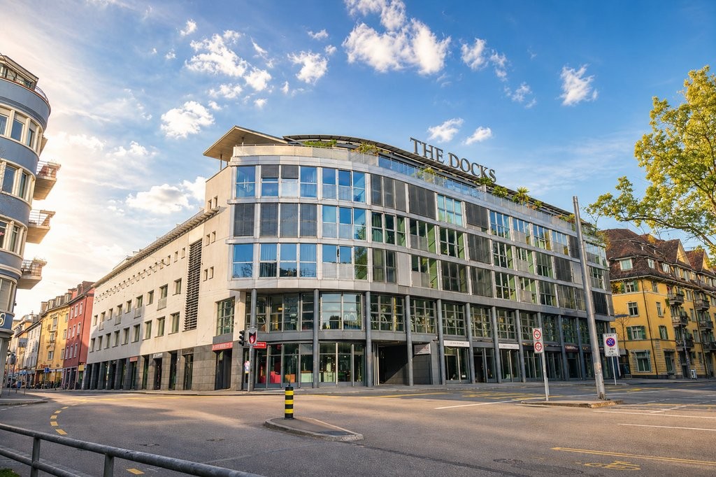 380m² commercial