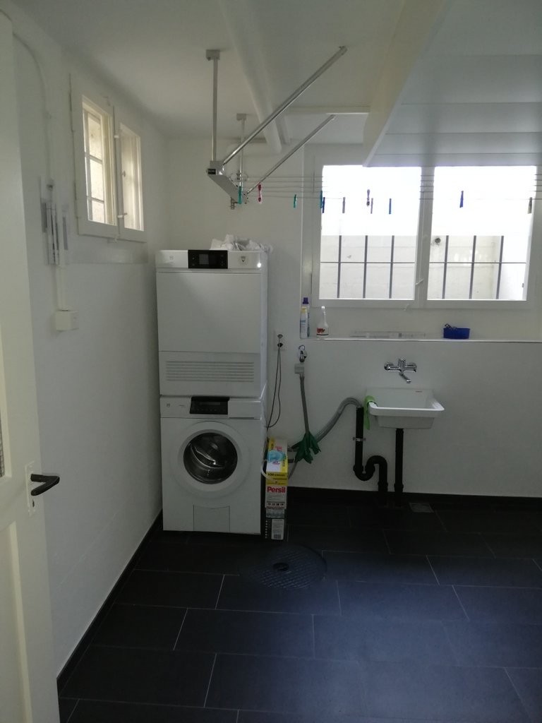8 rooms single house