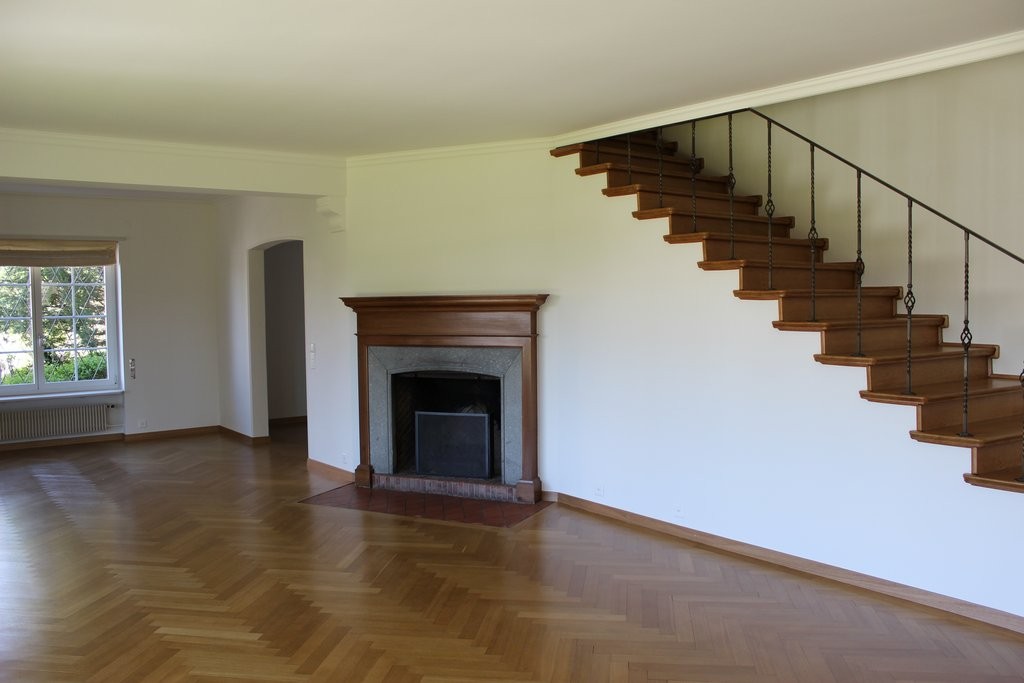 8 rooms single house